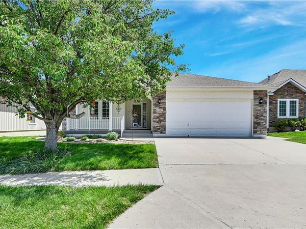 4641 SW Soldier Drive, Lee's Summit, MO 64082