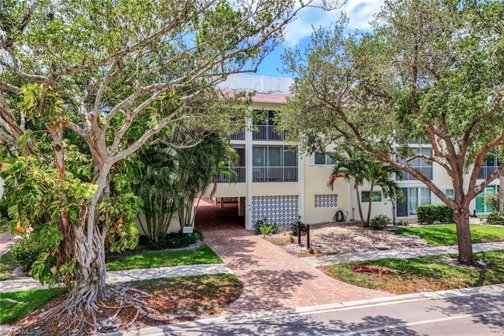 232 Banyan Blvd, Unit 232, Naples, FL 34102 Photo