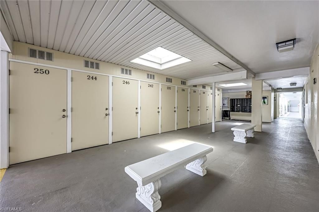 232 Banyan Blvd, Unit 232, Naples, FL 34102 Photo