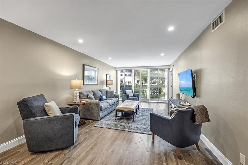 232 Banyan Blvd, Unit 232, Naples, FL 34102 Photo