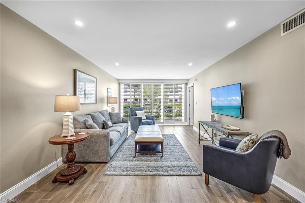 232 Banyan Blvd, Unit 232, Naples, FL 34102 Photo