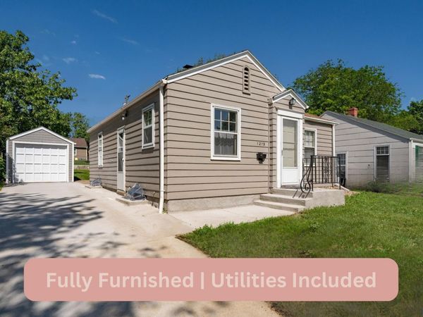1219 S Glendale Ave, Sioux Falls, SD 57105