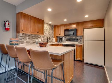 100 Lake Village, Unit B, Stateline, NV 89449 Photo