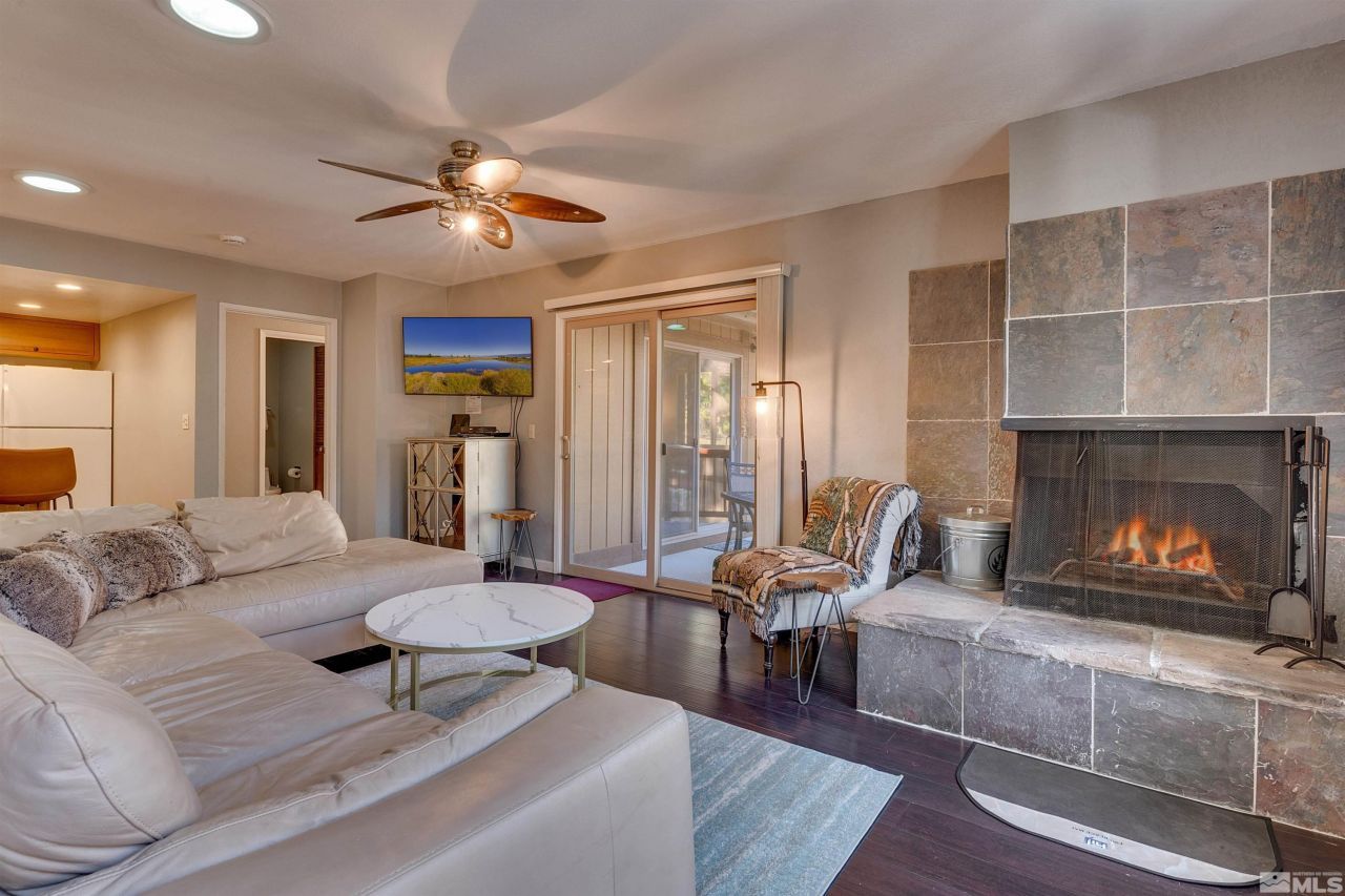 100 Lake Village, Unit B, Stateline, NV 89449 Photo