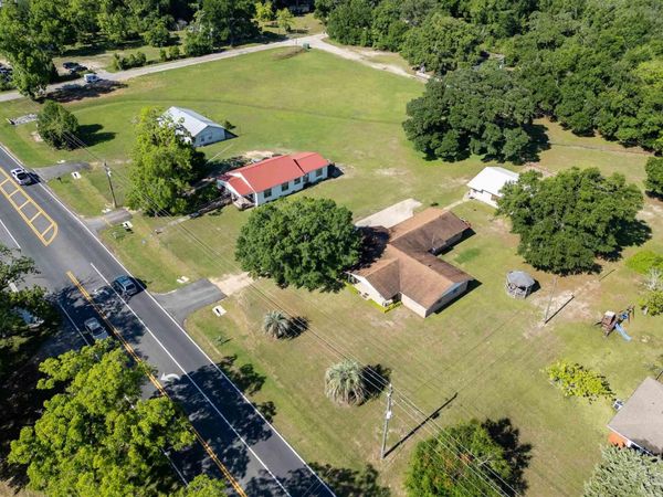 4607 Chumuckla Hwy, Pace, FL 32571