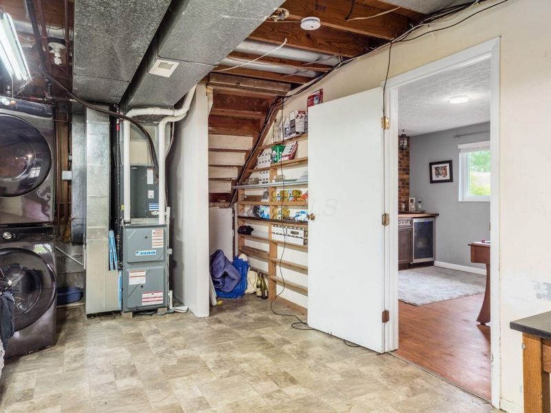 1340 W Choctaw Drive, London, OH 43140 Photo 19