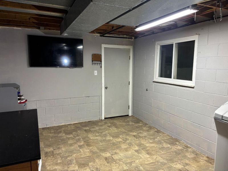 1340 W Choctaw Drive, London, OH 43140 Photo 20