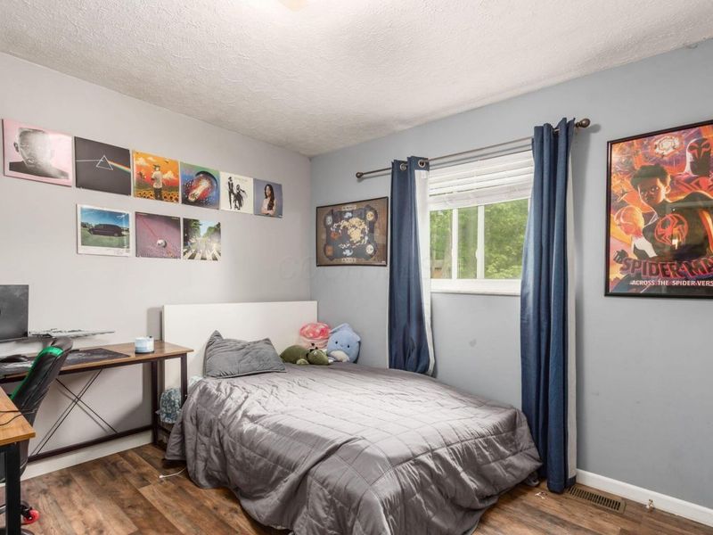 1340 W Choctaw Drive, London, OH 43140 Photo 21