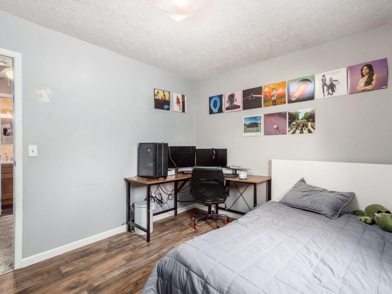 1340 W Choctaw Drive, London, OH 43140 Photo 23