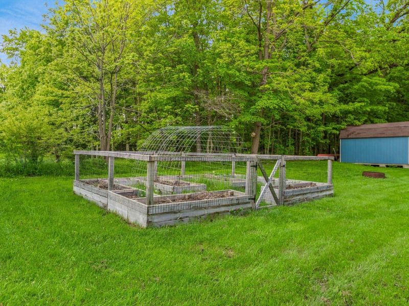 1340 W Choctaw Drive, London, OH 43140 Photo 36