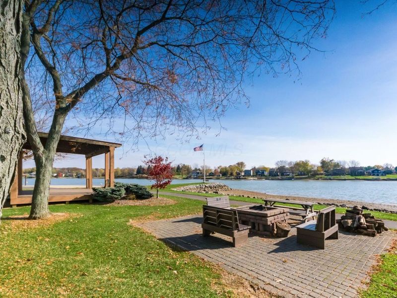 1340 W Choctaw Drive, London, OH 43140 Photo 46