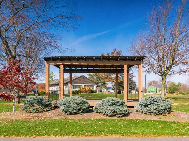 1340 W Choctaw Drive, London, OH 43140 Photo 53