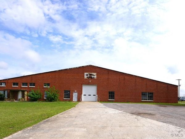 1900 B. Street, Ada, OK 74820