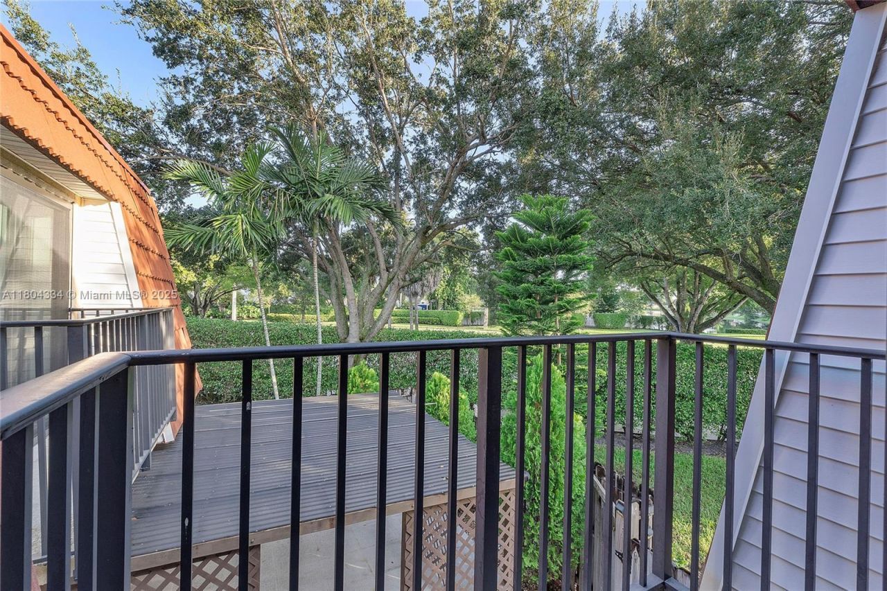 718 NW 98th Circle, Unit 718, Plantation, FL 33324 Photo