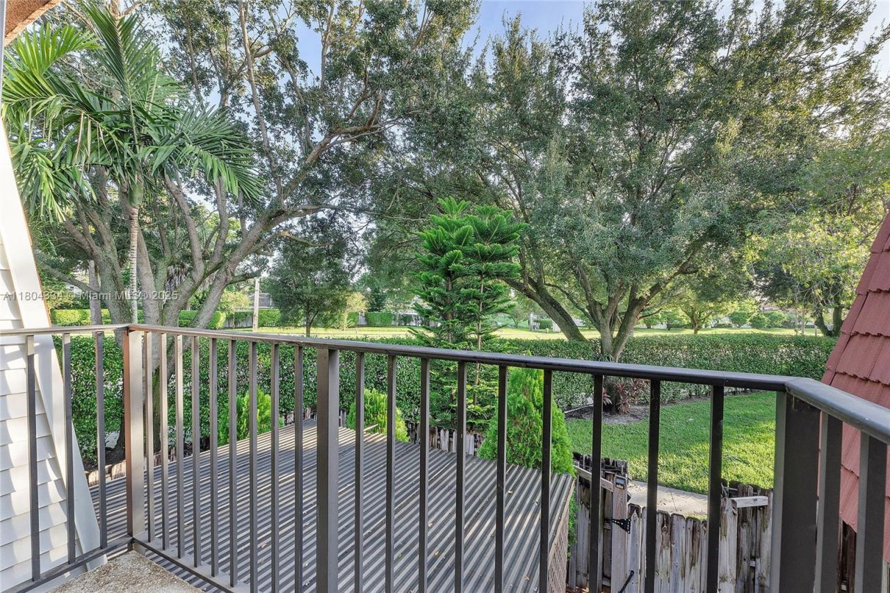 718 NW 98th Circle, Unit 718, Plantation, FL 33324 Photo