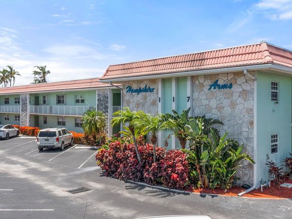117 Lehane Terrace, Unit 201, North Palm Beach, FL 33408