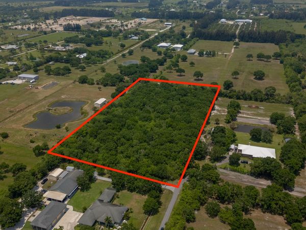 5055 69th Court, Vero Beach, FL 32967