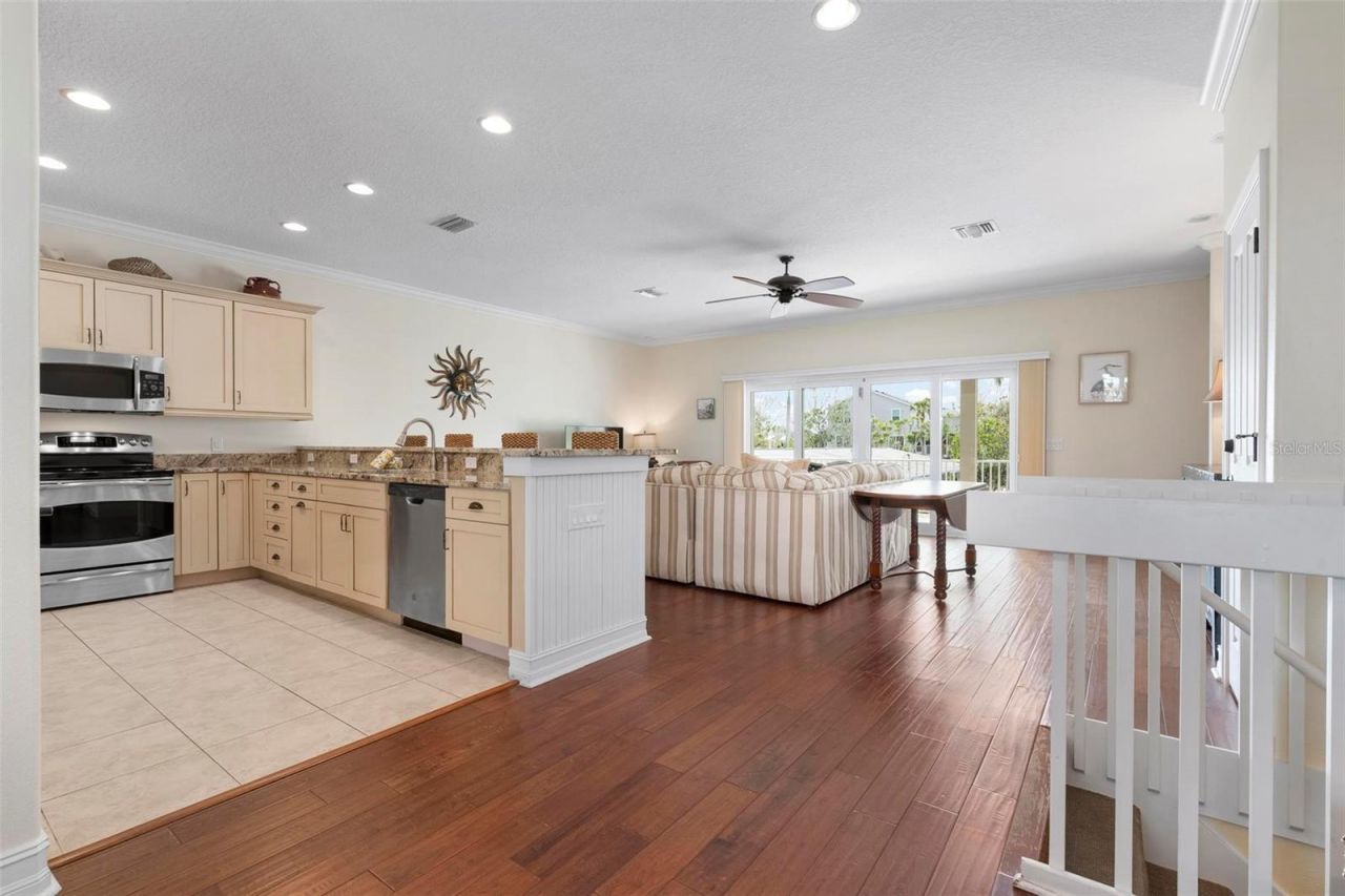 215 65th Street, Holmes Beach, FL 34217 Photo