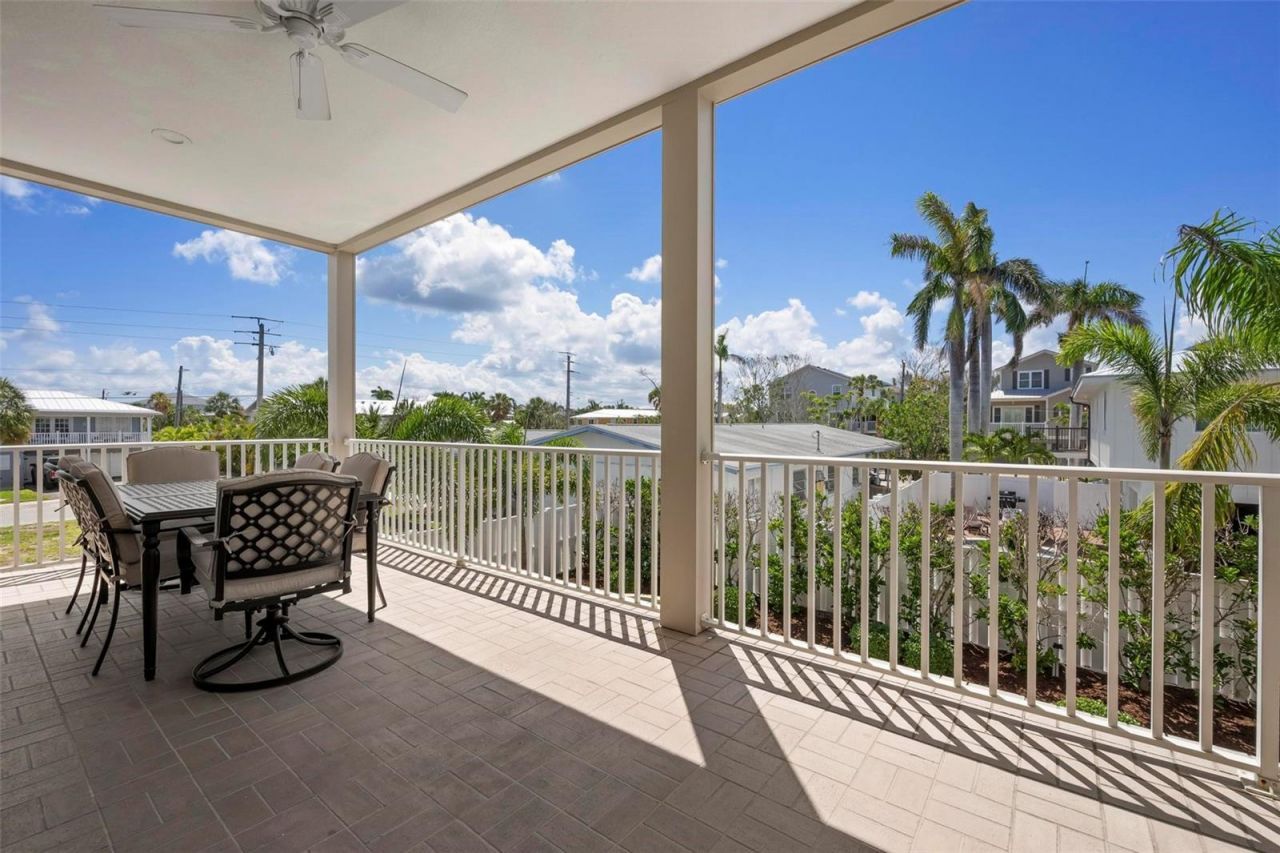 215 65th Street, Holmes Beach, FL 34217 Photo