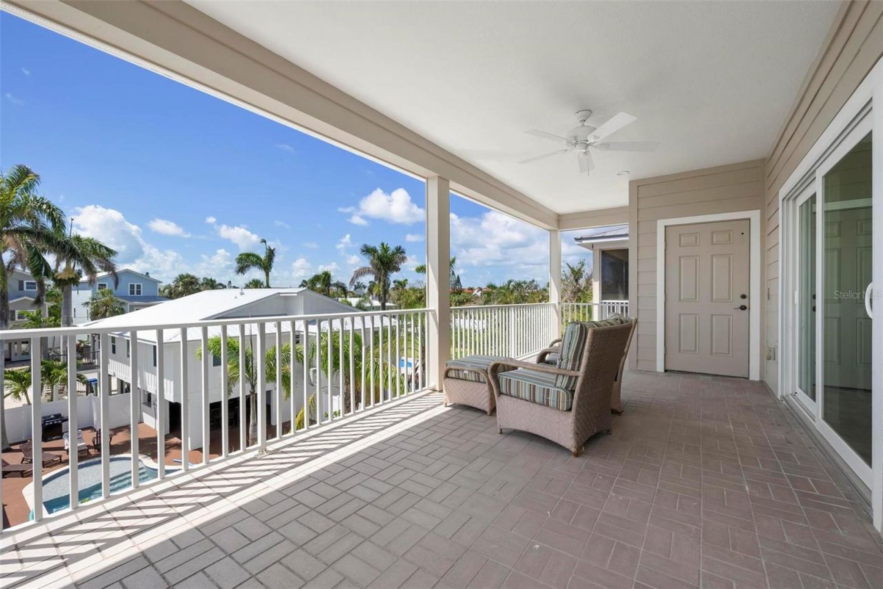 215 65th Street, Holmes Beach, FL 34217 Photo