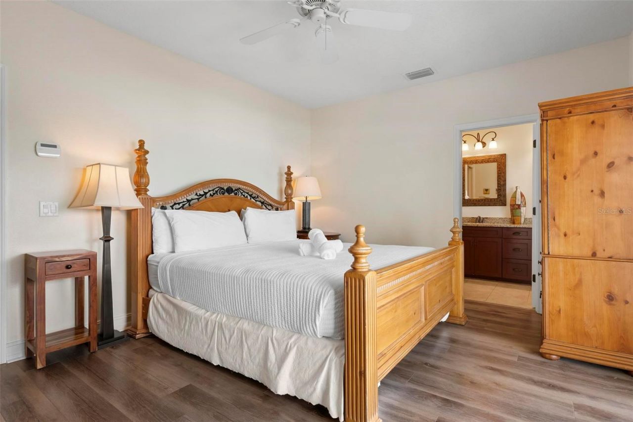 215 65th Street, Holmes Beach, FL 34217 Photo