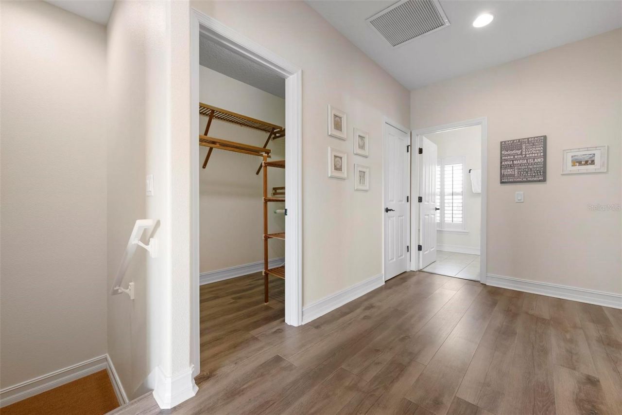 215 65th Street, Holmes Beach, FL 34217 Photo