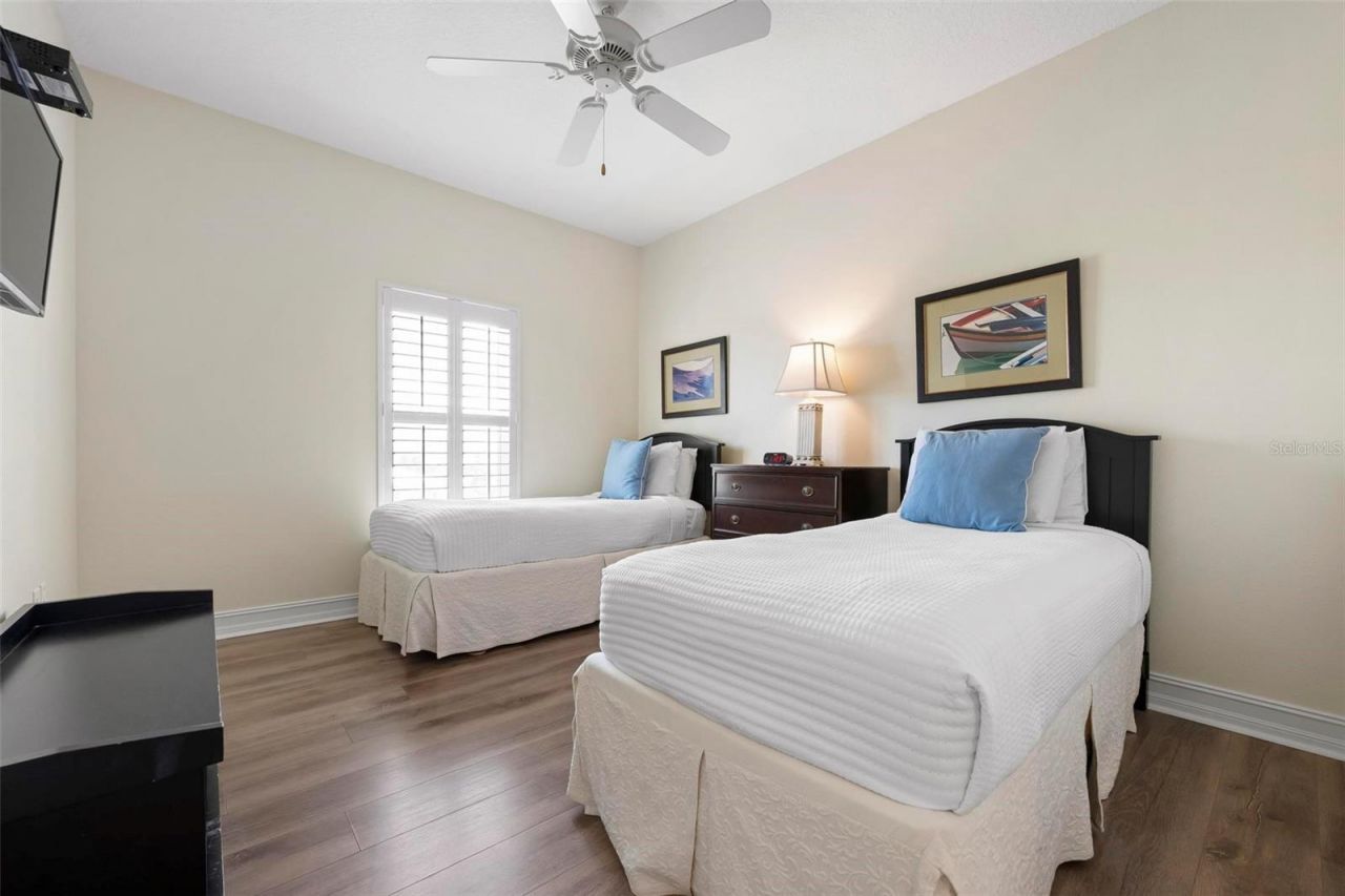 215 65th Street, Holmes Beach, FL 34217 Photo