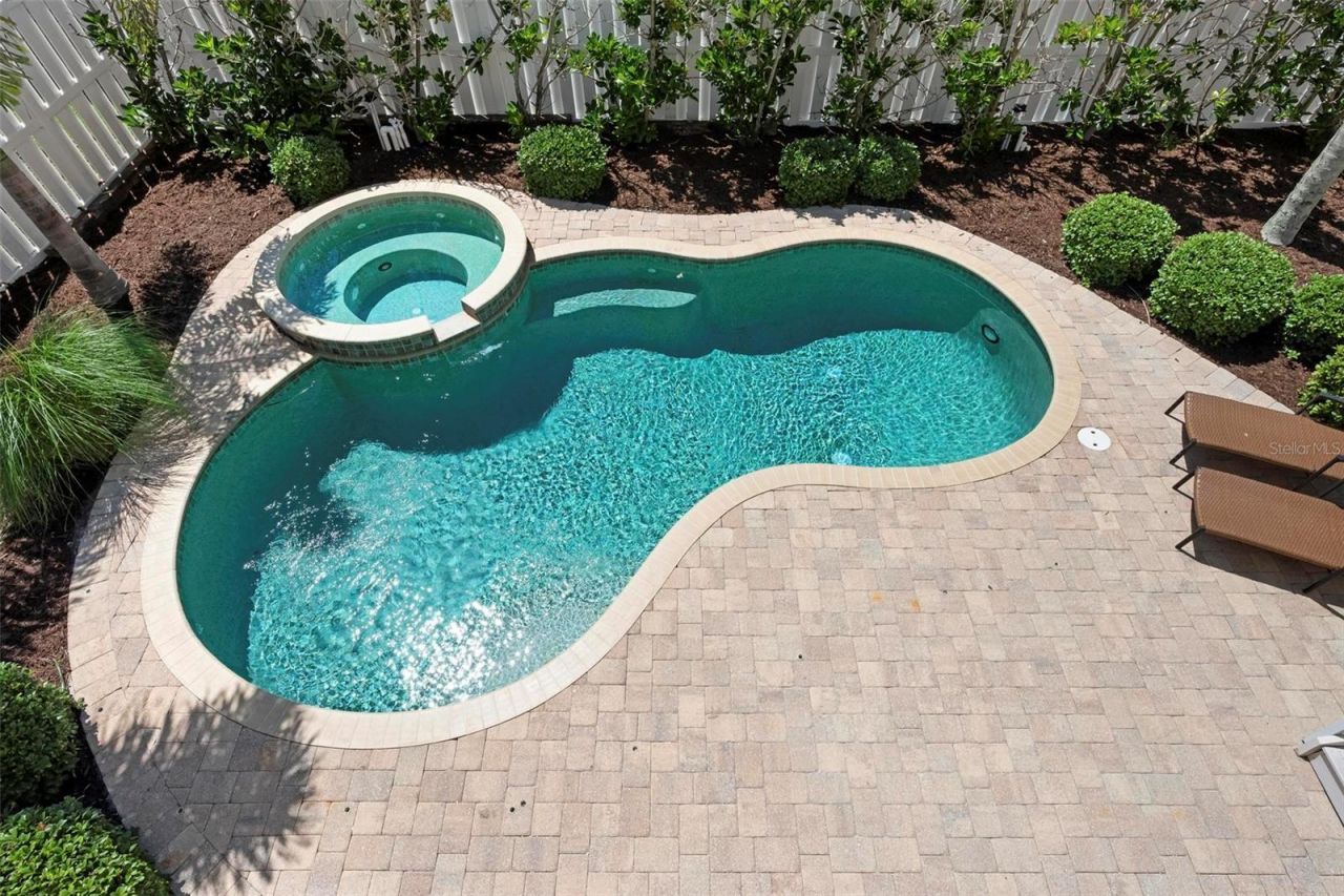 215 65th Street, Holmes Beach, FL 34217 Photo