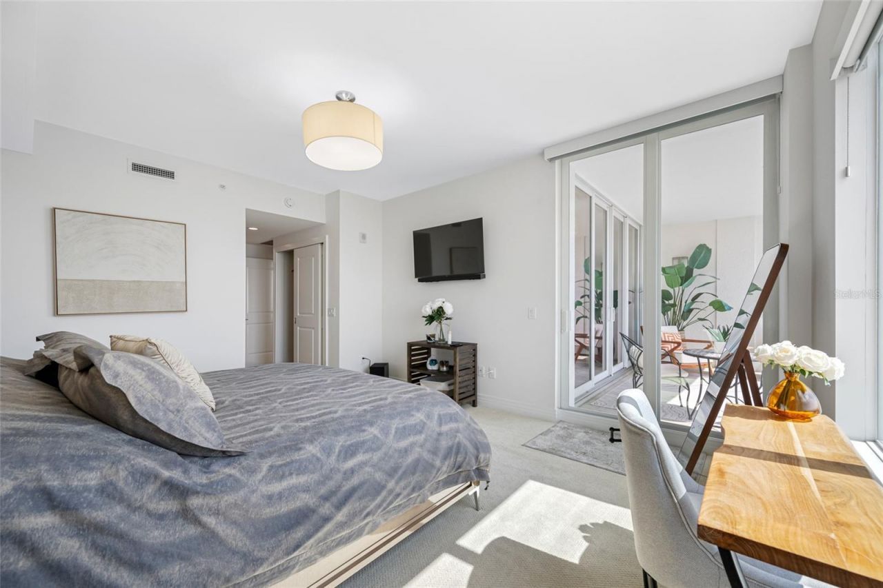 1325 Snell Isle Boulevard Ne, Unit 810, Saint Petersburg, FL 33704 Photo