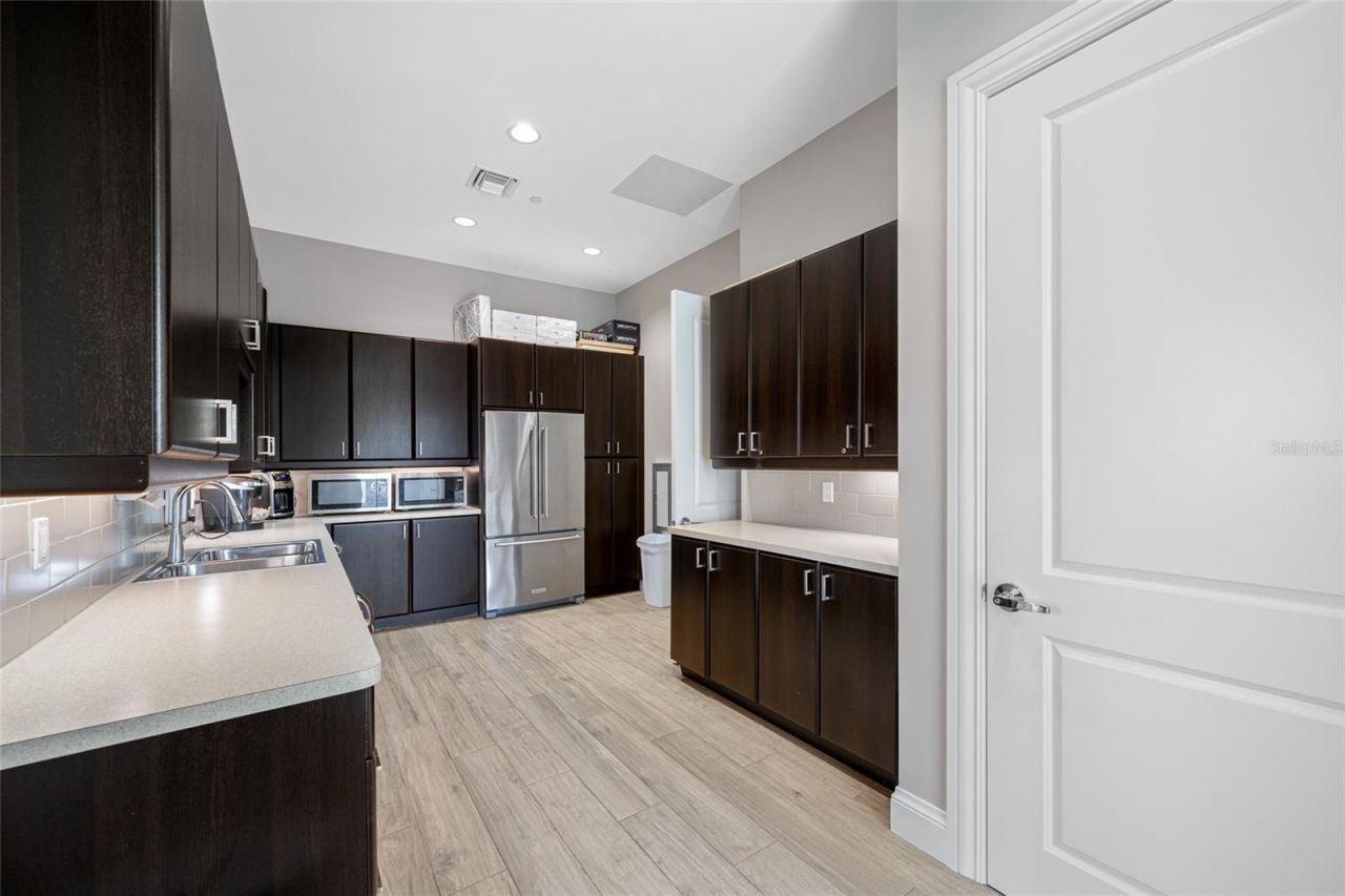 1325 Snell Isle Boulevard Ne, Unit 810, Saint Petersburg, FL 33704 Photo