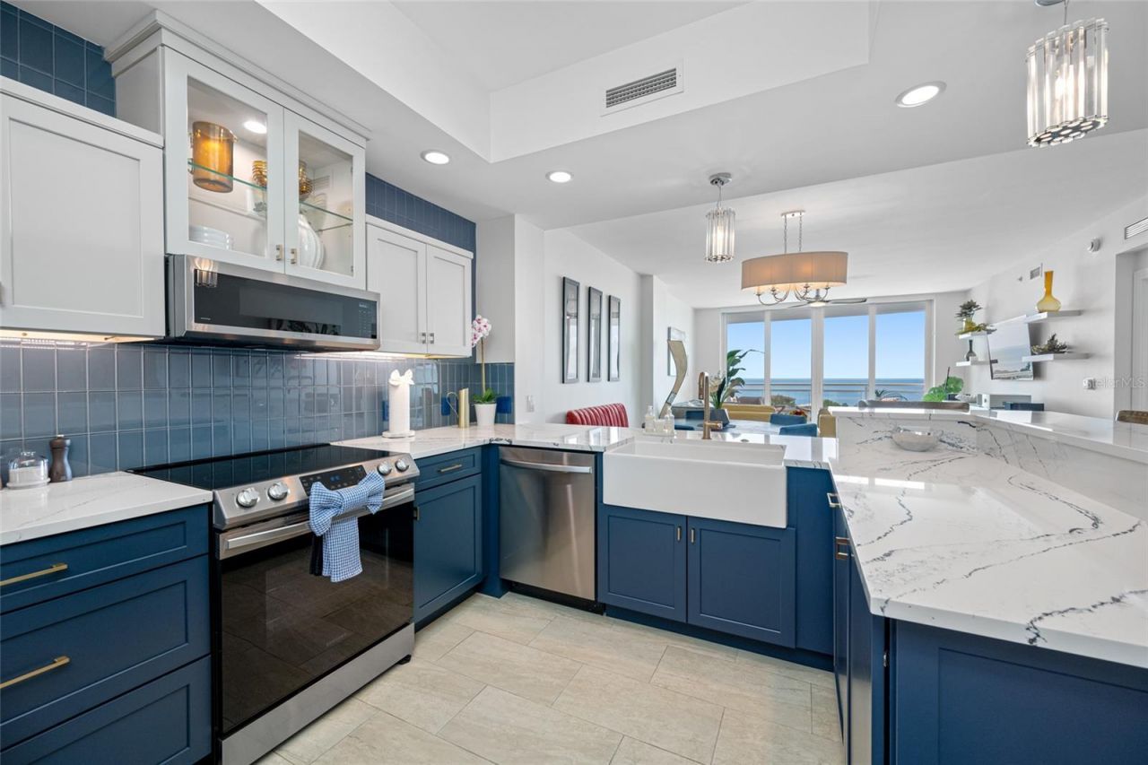 1325 Snell Isle Boulevard Ne, Unit 810, Saint Petersburg, FL 33704 Photo