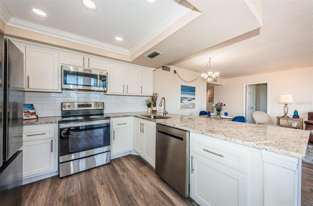 6158 Palma Del Mar Boulevard S, Unit 306, Saint Petersburg, FL 33715 Photo