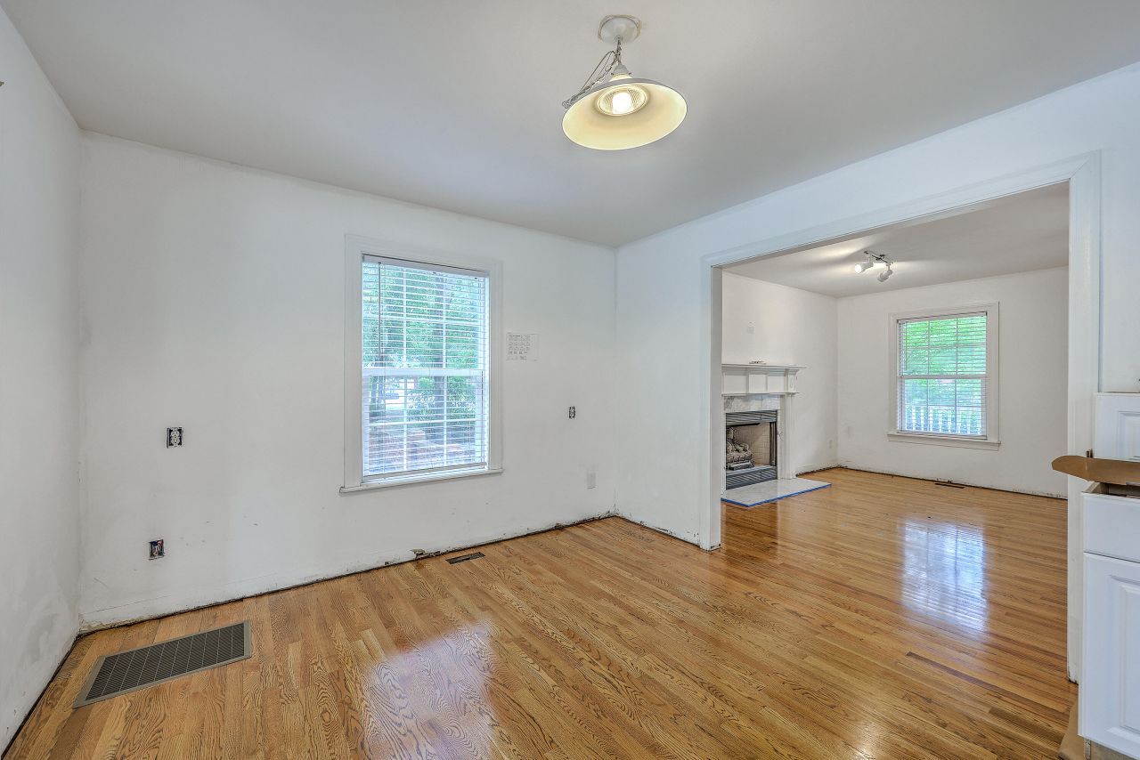 125 Eston Drive Photo 11