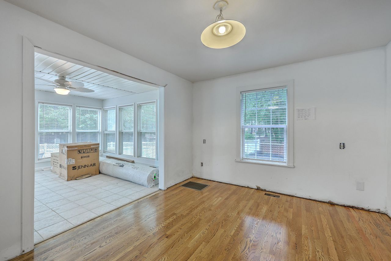 125 Eston Drive Photo 12