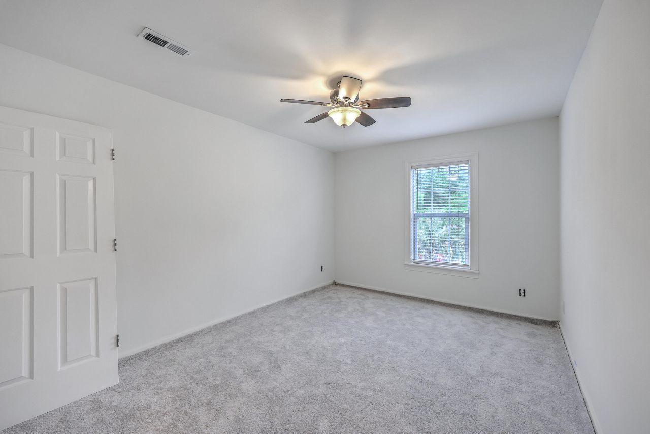 125 Eston Drive Photo 19