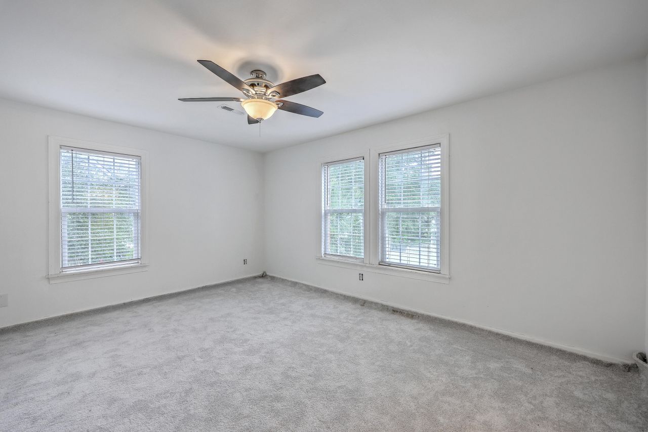 125 Eston Drive Photo 22