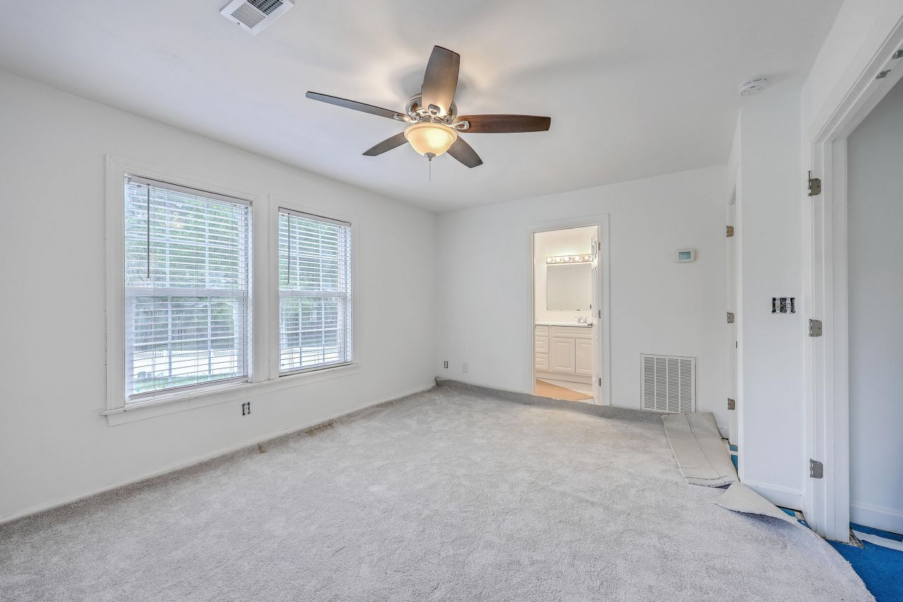 125 Eston Drive Photo 23