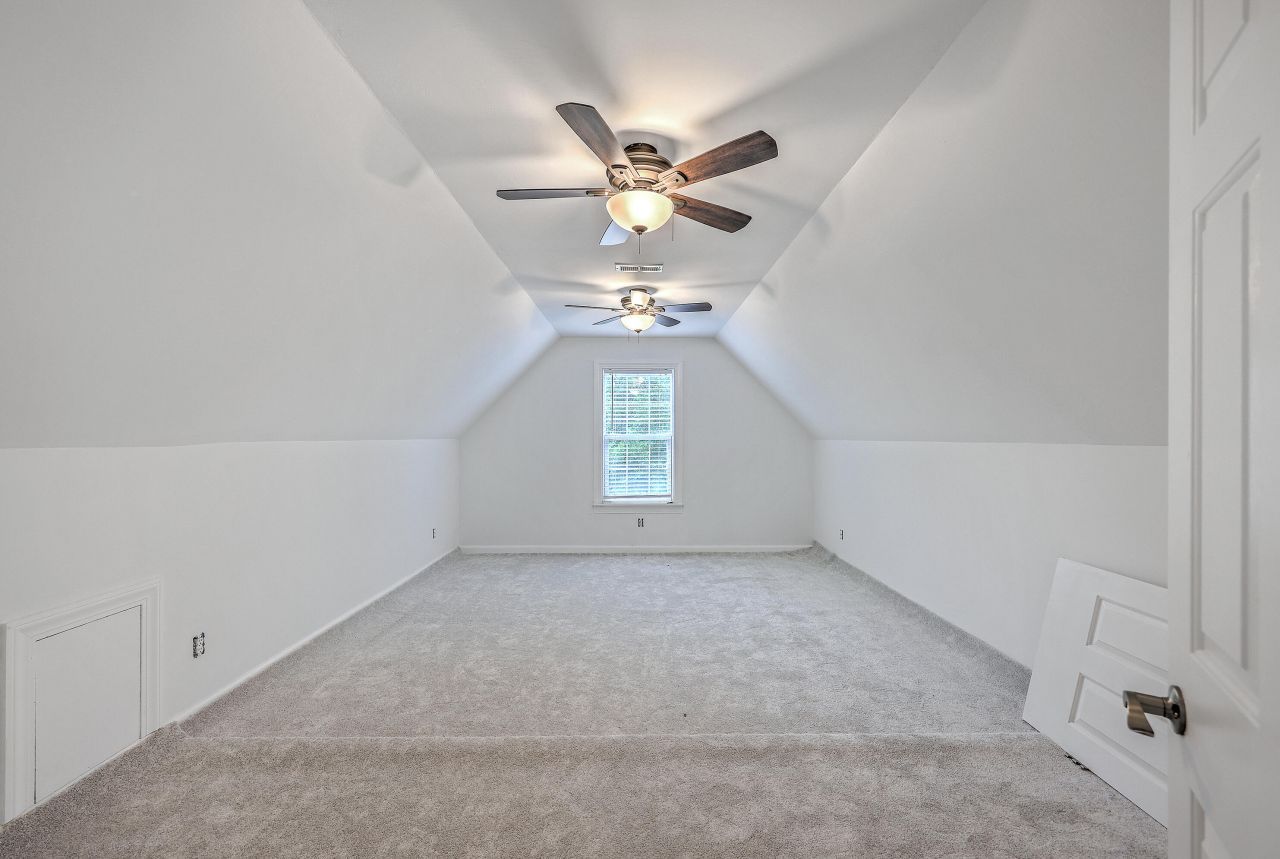 125 Eston Drive Photo 28