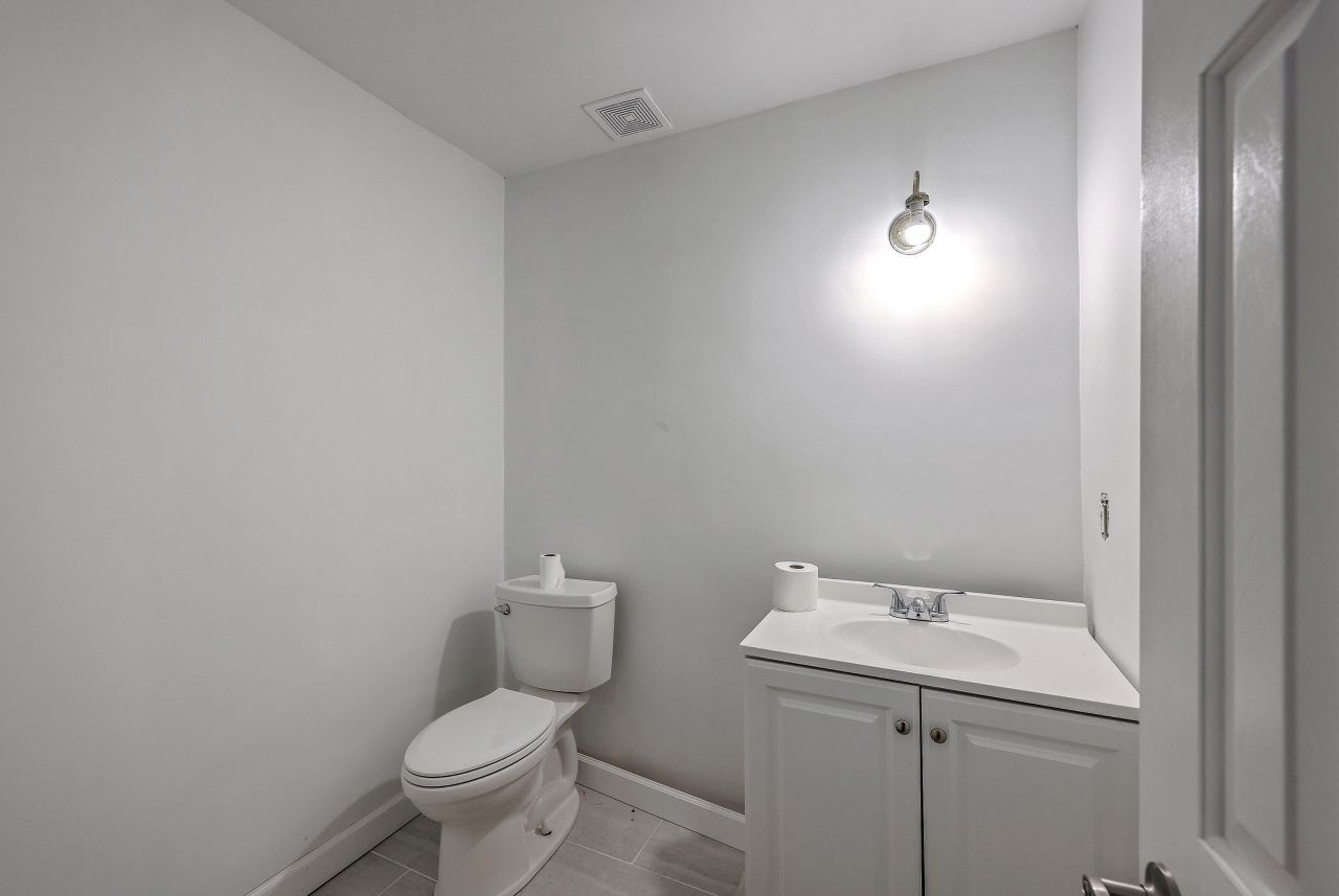 125 Eston Drive Photo 40