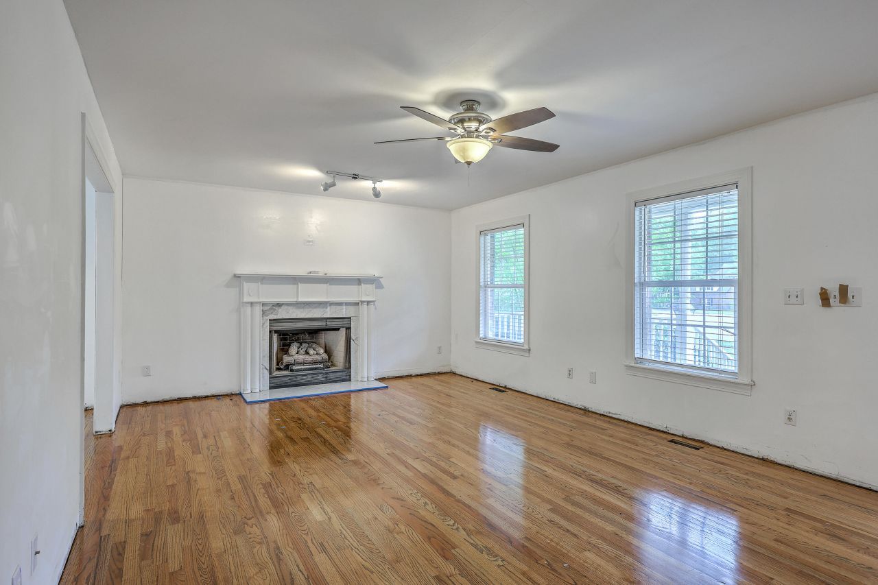 125 Eston Drive Photo 8