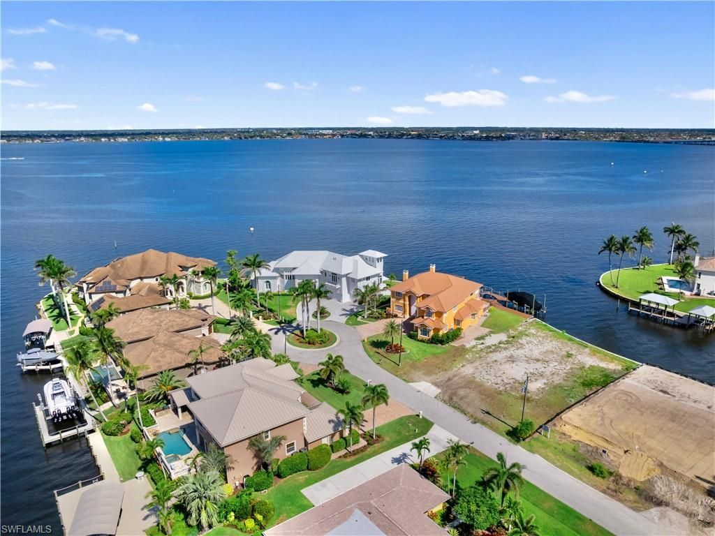 799 Cypress Lake Cir, Fort Myers, FL 33919 Photo