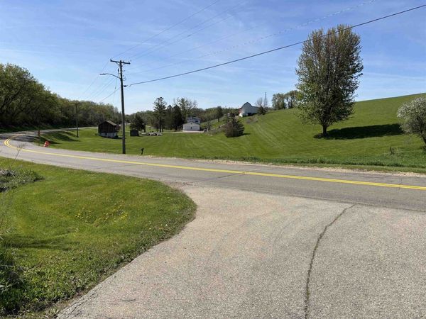 105-116 Pine Ridge Court, Barneveld, WI 53507