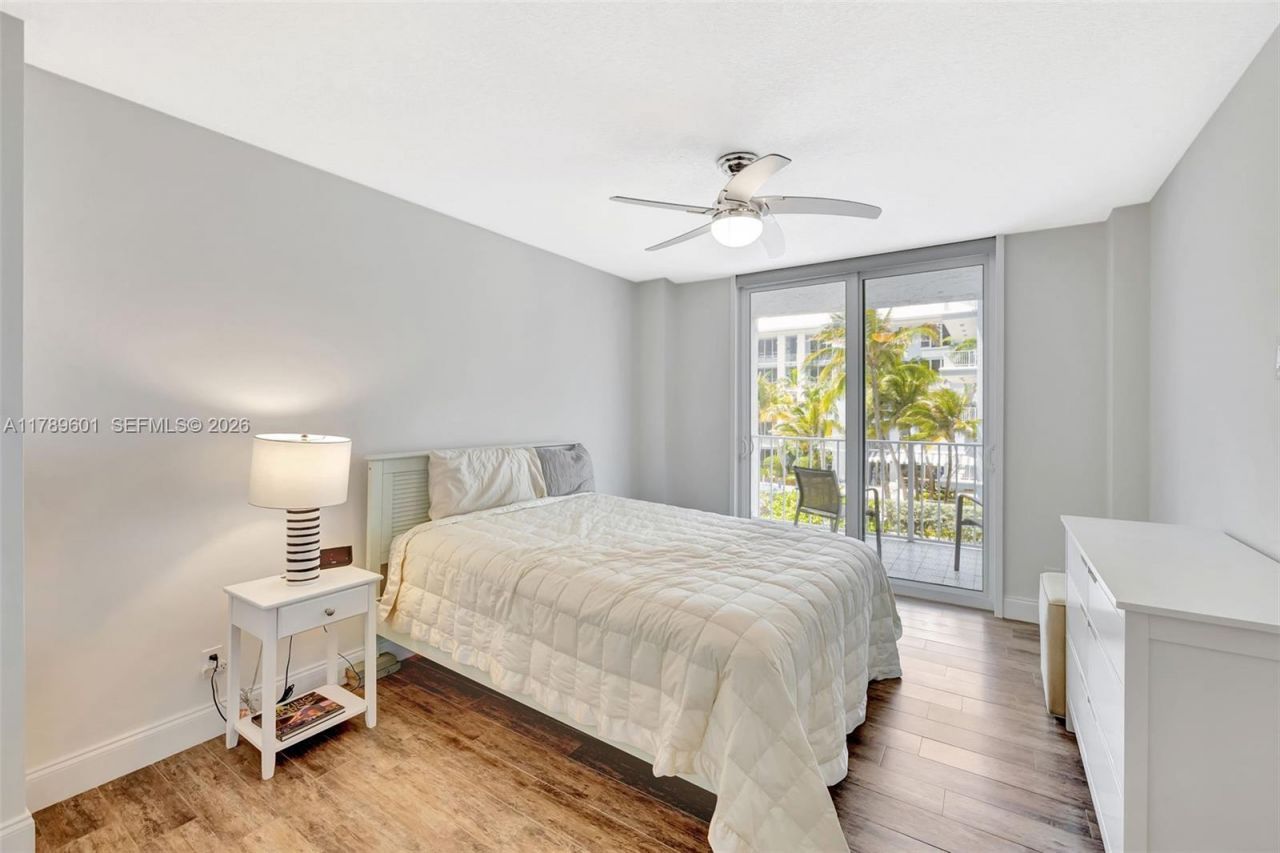 800 SE 20th Ave, Unit 303, Deerfield Beach, FL 33441 Photo