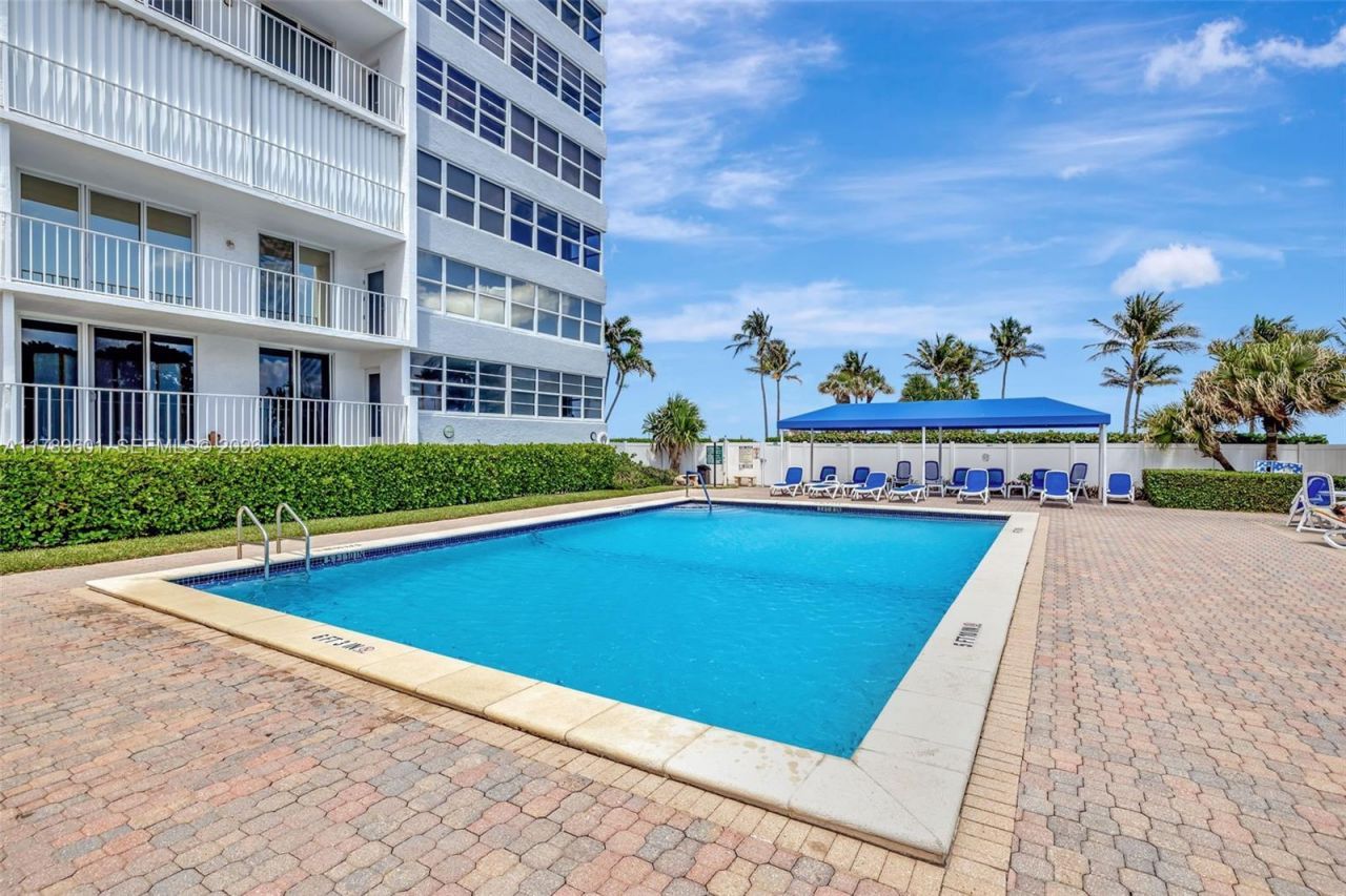 800 SE 20th Ave, Unit 303, Deerfield Beach, FL 33441 Photo