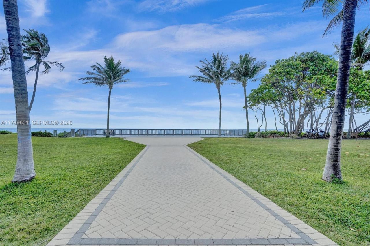 800 SE 20th Ave, Unit 303, Deerfield Beach, FL 33441 Photo