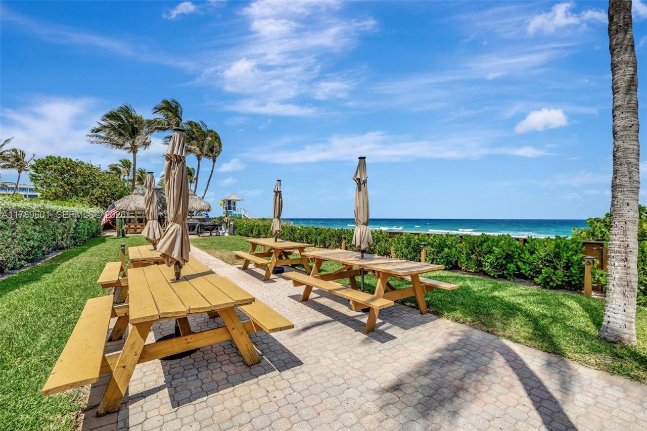 800 SE 20th Ave, Unit 303, Deerfield Beach, FL 33441 Photo