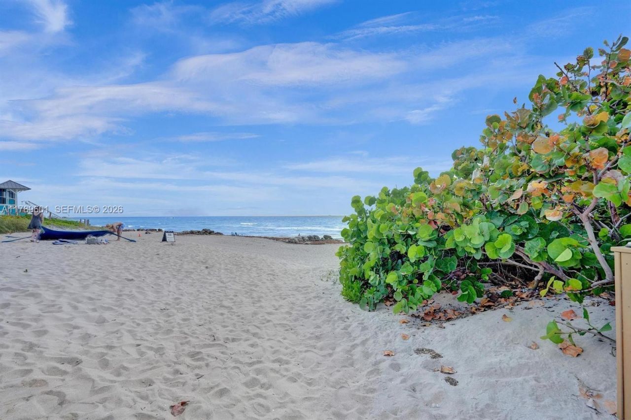 800 SE 20th Ave, Unit 303, Deerfield Beach, FL 33441 Photo