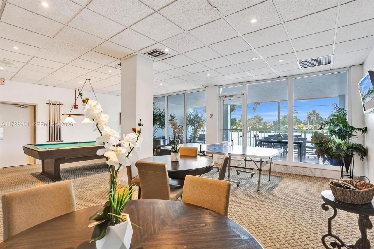 800 SE 20th Ave, Unit 303, Deerfield Beach, FL 33441 Photo