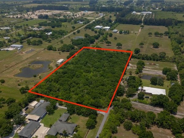 5055 69th Court, Vero Beach, FL 32967