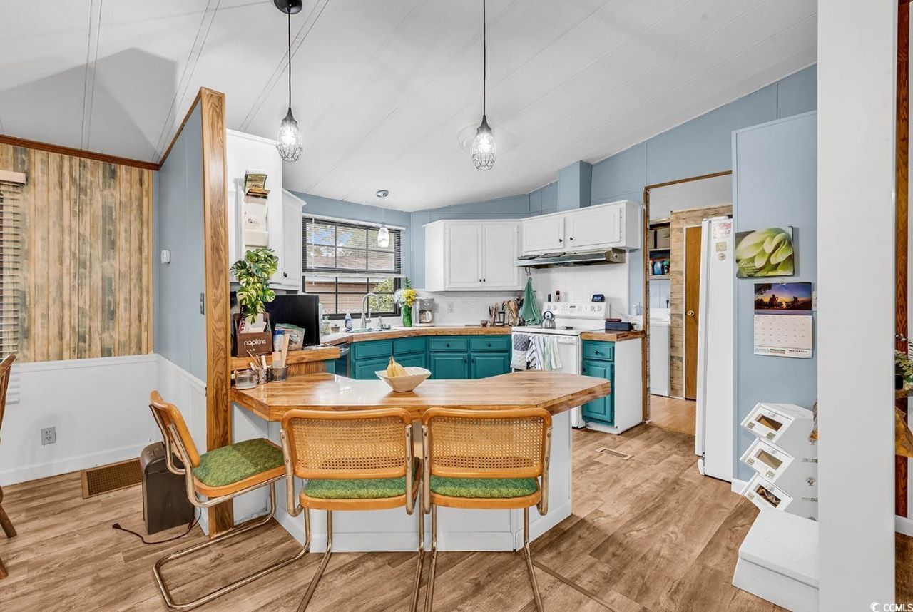 761 Garden Lakes Rd. Photo 10